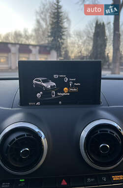 Хэтчбек Audi A3 2017 в 