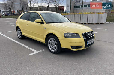 Хэтчбек Audi A3 2004 в Каменском