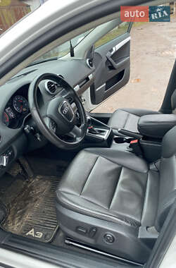 Хэтчбек Audi A3 2012 в 