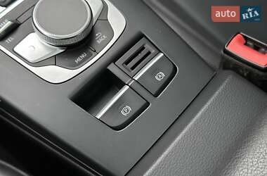 Седан Audi A3 2016 в 