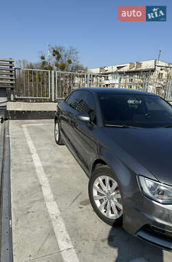 Седан Audi A3 2015 в 