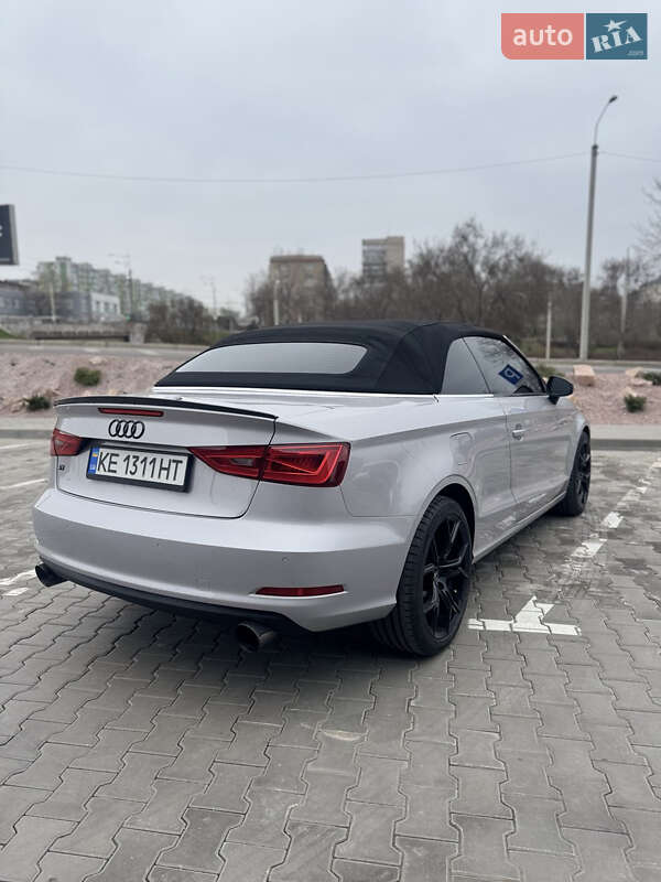 Кабриолет Audi A3 2014 в 
