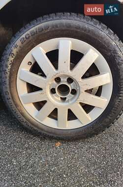 Хэтчбек Audi A3 2000 в 