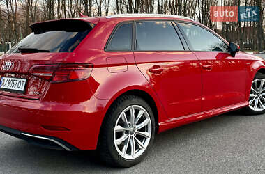 Хэтчбек Audi A3 2016 в 