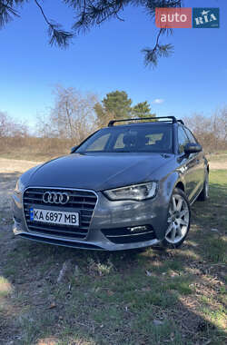 Хэтчбек Audi A3 2015 в Киеве