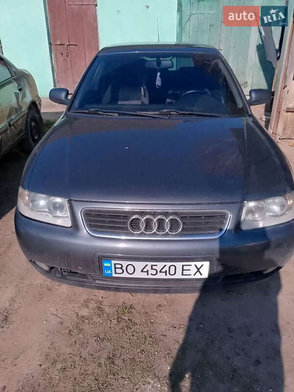 Хэтчбек Audi A3 2002 в Кременце