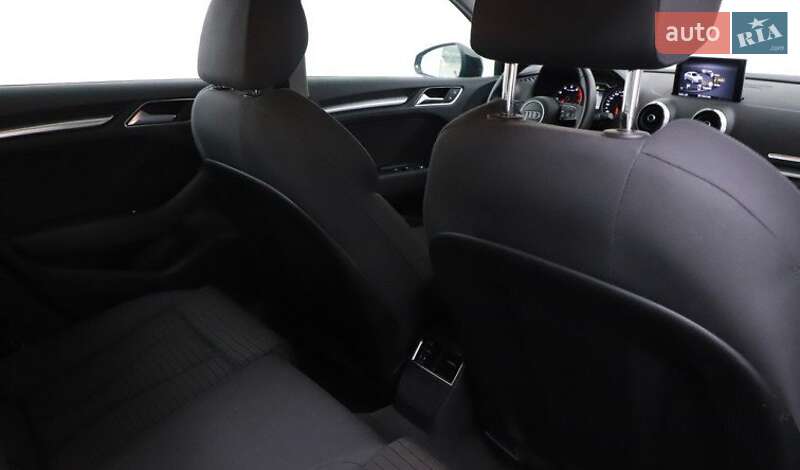 Седан Audi A3 2020 в Луцьку