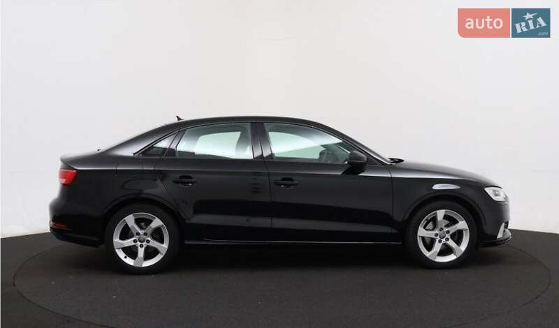 Седан Audi A3 2020 в Луцьку