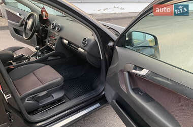 Хэтчбек Audi A3 2006 в 