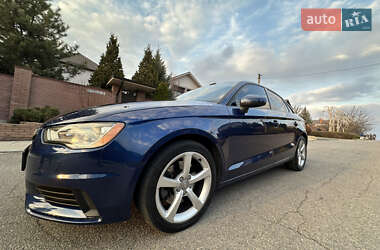 Седан Audi A3 2015 в 
