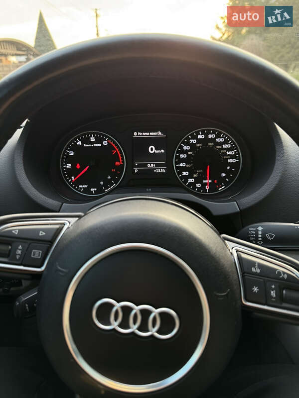 Седан Audi A3 2015 в Днепре