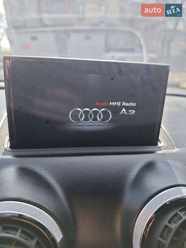 Седан Audi A3 2015 в Киеве