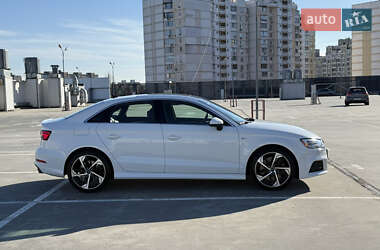 Седан Audi A3 2019 в 