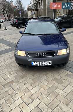 Хэтчбек Audi A3 2000 в Киеве