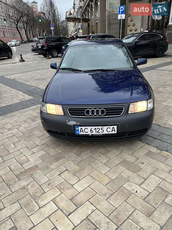 Хэтчбек Audi A3 2000 в Киеве