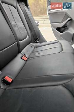 Хетчбек Audi A3 2016 в 