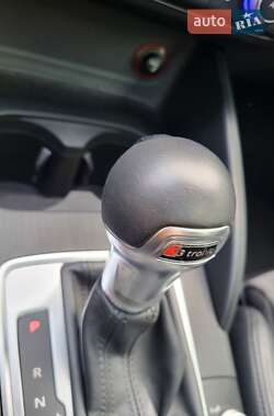 Хэтчбек Audi A3 2016 в 