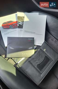 Хэтчбек Audi A3 2016 в 