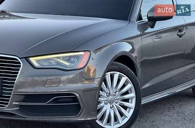 Хэтчбек Audi A3 2016 в Харькове