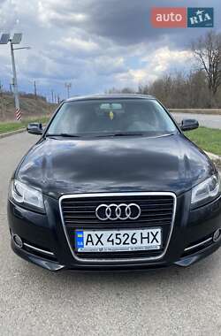Хэтчбек Audi A3 2011 в 