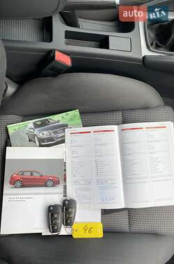 Хэтчбек Audi A3 2011 в 