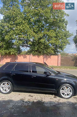 Хэтчбек Audi A3 2012 в 