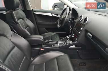 Хэтчбек Audi A3 2010 в 