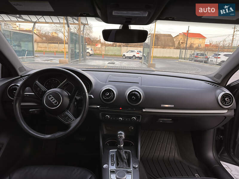 Седан Audi A3 2017 в Одесі