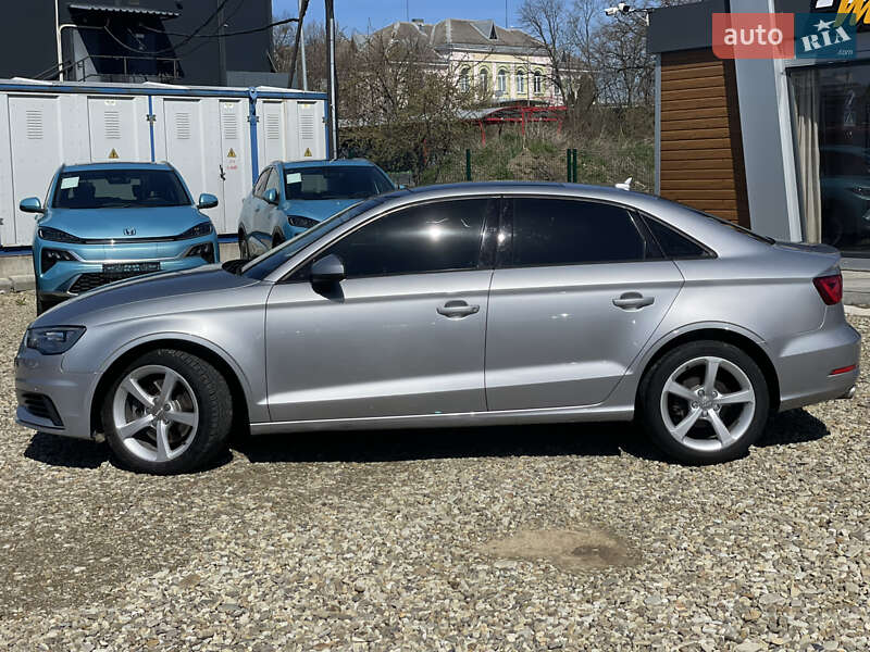 Седан Audi A3 2016 в Стрые