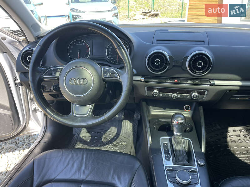 Седан Audi A3 2016 в Стрые
