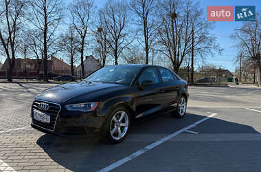 Седан Audi A3 2014 в Луцке