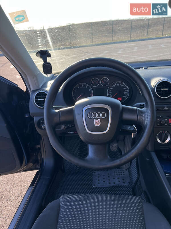 Хэтчбек Audi A3 2005 в Ровно