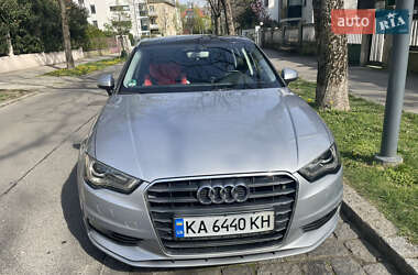Седан Audi A3 2015 в 