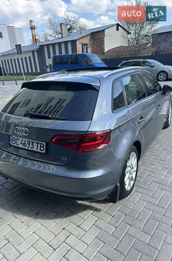 Хэтчбек Audi A3 2016 в 