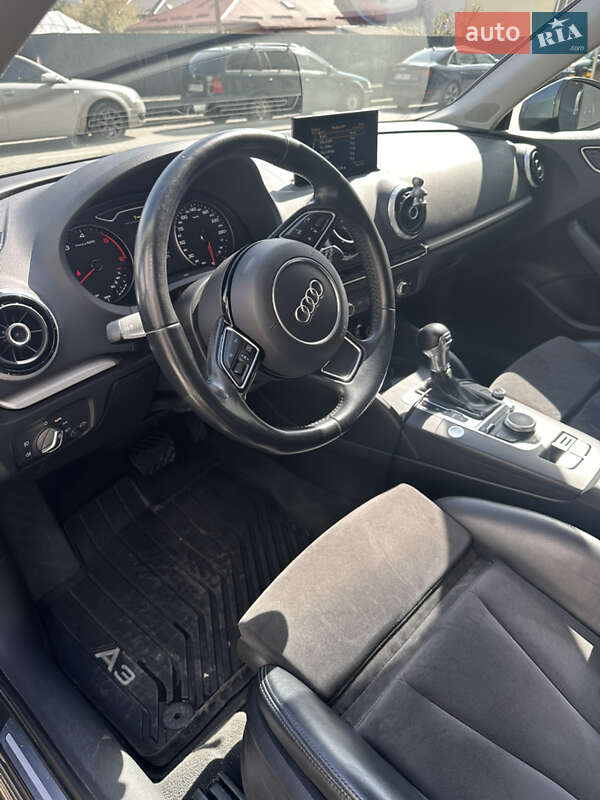 Хэтчбек Audi A3 2016 в Львове
