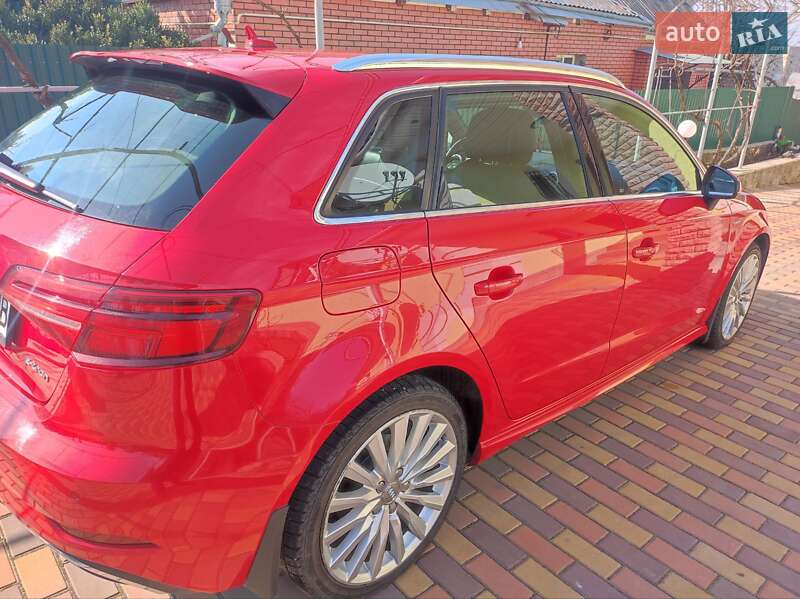 Хэтчбек Audi A3 2017 в Умани