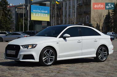 Седан Audi A3 2018 в 