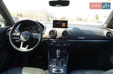 Седан Audi A3 2018 в 