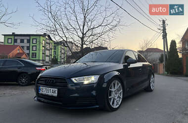 Седан Audi A3 2017 в 