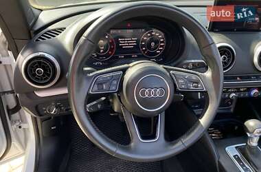 Кабриолет Audi A3 2019 в 
