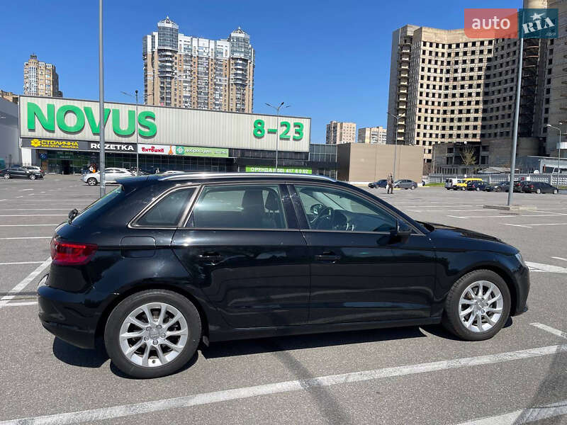 Хэтчбек Audi A3 2016 в Киеве