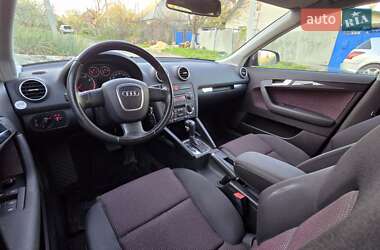 Хэтчбек Audi A3 2006 в 