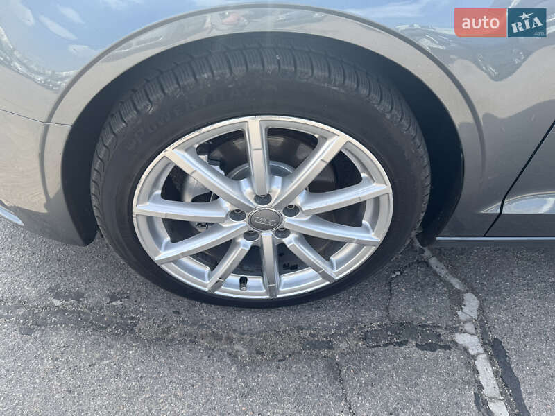 Седан Audi A3 2014 в Запорожье