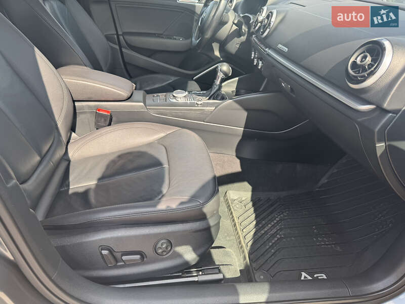 Седан Audi A3 2014 в Запорожье