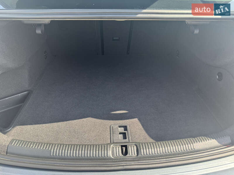 Седан Audi A3 2014 в Запорожье