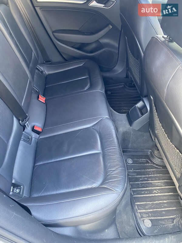 Седан Audi A3 2014 в Днепре