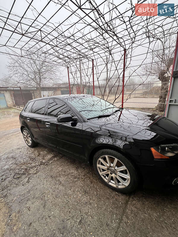 Хэтчбек Audi A3 2012 в Нерубайском
