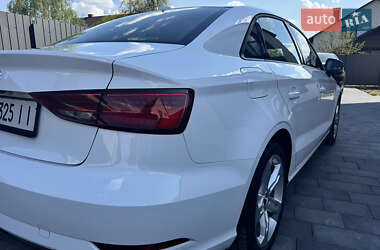 Седан Audi A3 2017 в 