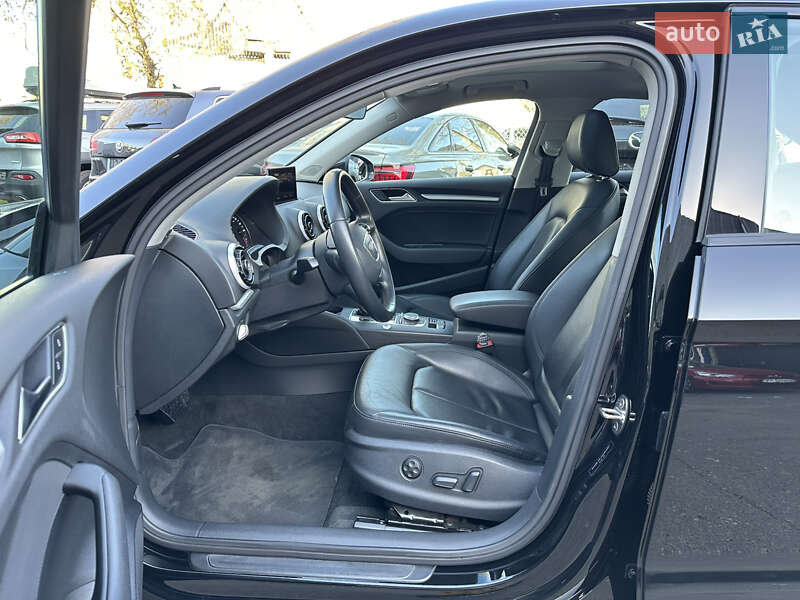 Седан Audi A3 2016 в Одессе