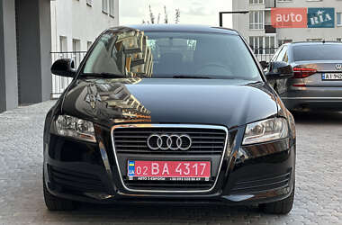 Хетчбек Audi A3 2009 в 